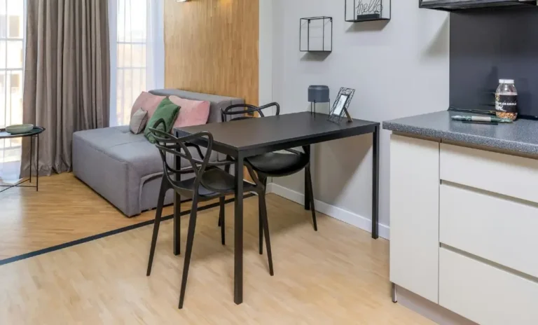 Comparing Metal Dining Tables: Best Options for 2026